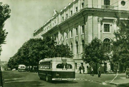 克兰基辅的大学 青春洋溢的大学生凯发k8网站老照片 1954年乌