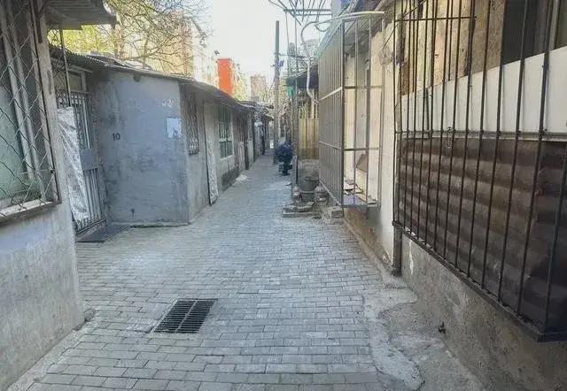 乱建居民想提升小区环境的愿望实现了k8凯发网站拆除700平方米私搭(图7)