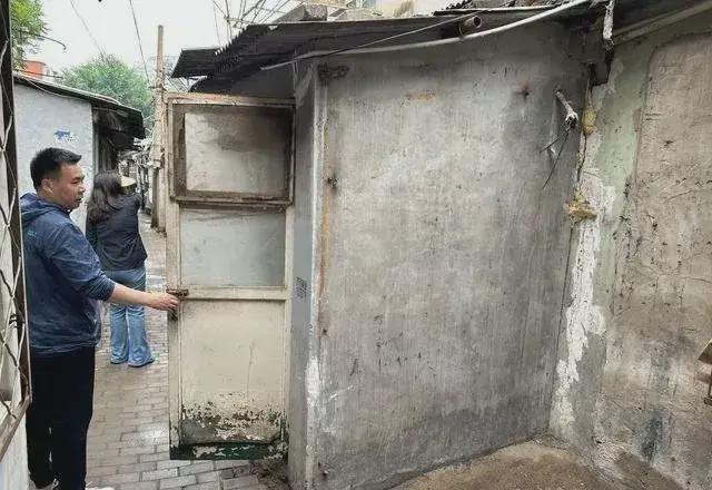 乱建居民想提升小区环境的愿望实现了k8凯发网站拆除700平方米私搭(图6)